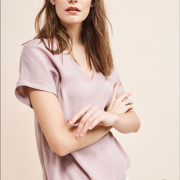 Dynamite Light Purple V-Neck Short Sleeve Top - Picture 2 of 8